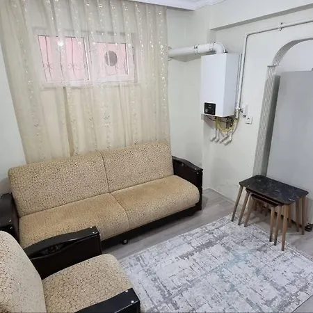 Explore Kirazli Entire Flat 12 Min Metro Appartamento *