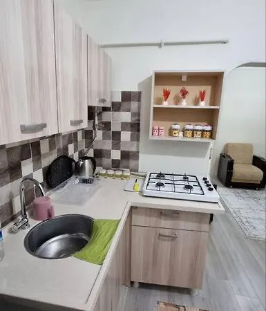 Explore Kirazli Entire Flat 12 Min Metro Lejlighed
